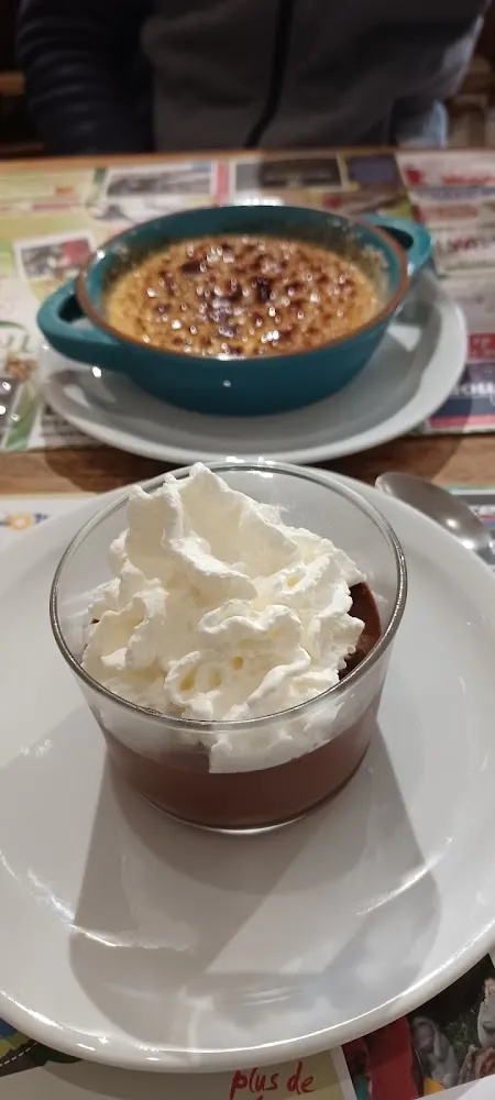 Mousse Chocolat Chantilly Et Crème Brûle